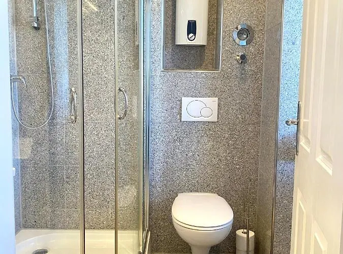 Schicke, Kleine In Im 2ten Obergeschoss Apartmán